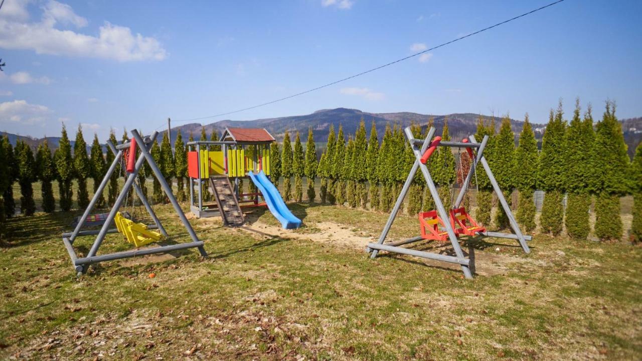 Pension Restaurant Bobrovník Lipová-lázně Exteriér fotografie